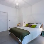 Casa Foa Con Terrazzo A Due Passi Dal Parco By Wonderful Italy