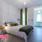 Casa Foa Con Terrazzo A Due Passi Dal Parco By Wonderful Italy