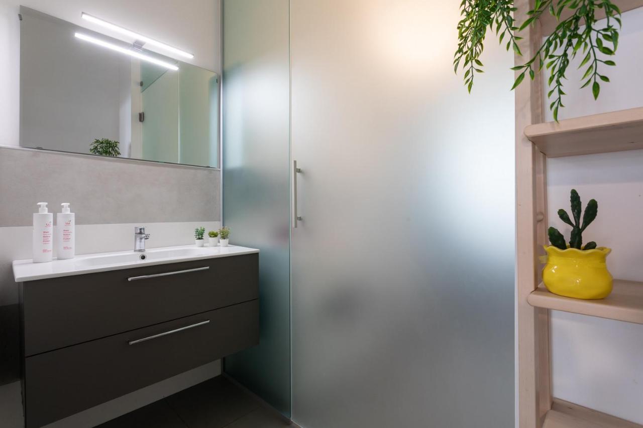 Casa Foa Con Terrazzo A Due Passi Dal Parco By Wonderful Italy Turin
